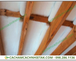 Thi công bông cách âm AK Poly lên trần, bông cách âm